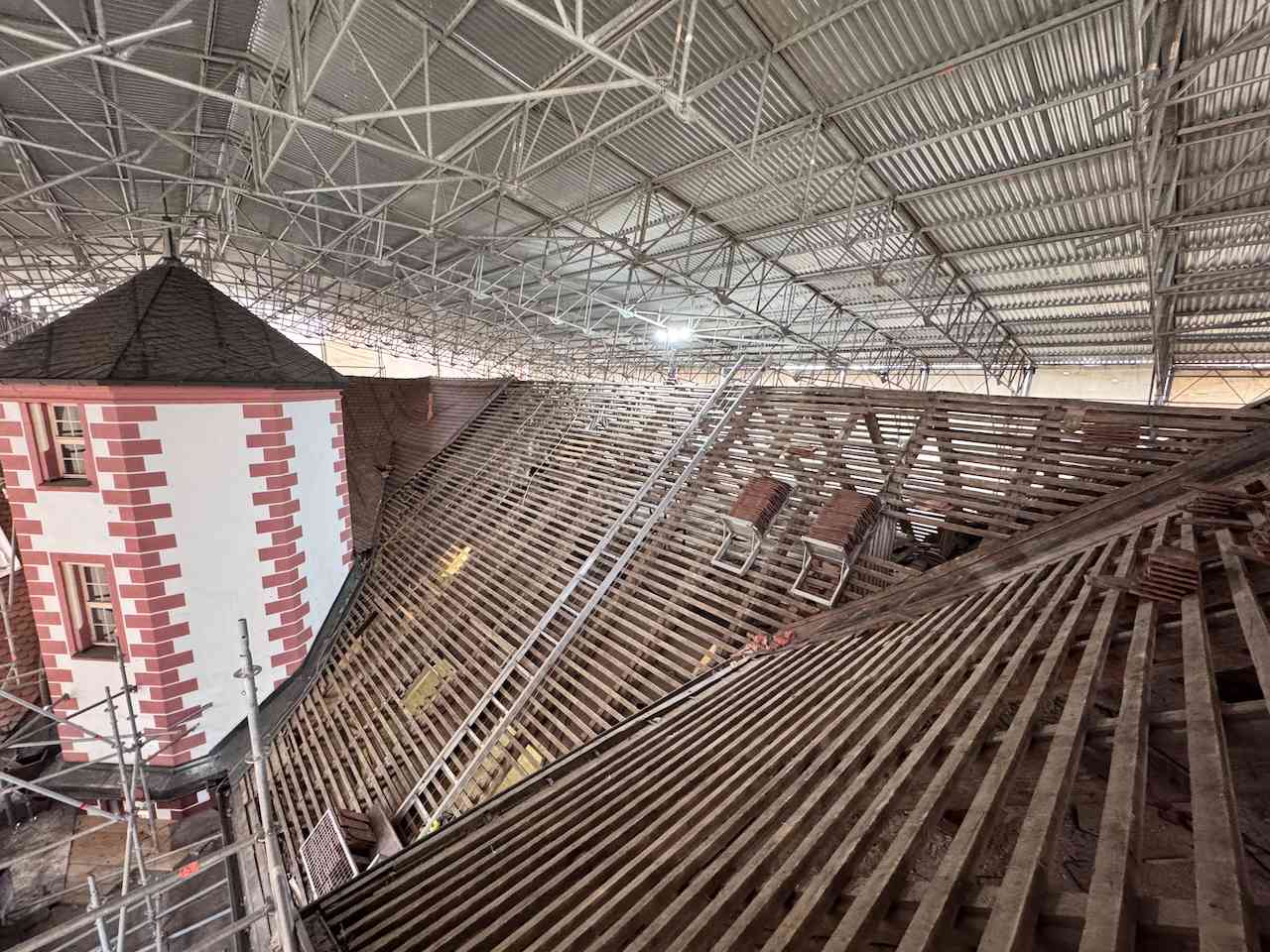 Dachsanierung Schloss Wilhelmsburg Schmalkalden, Foto: STSG, Uta Kolano